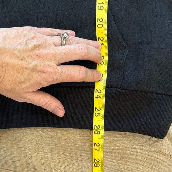 Beyond Yoga Men's Black Zip-Up Sweater - Picture 8 of 8